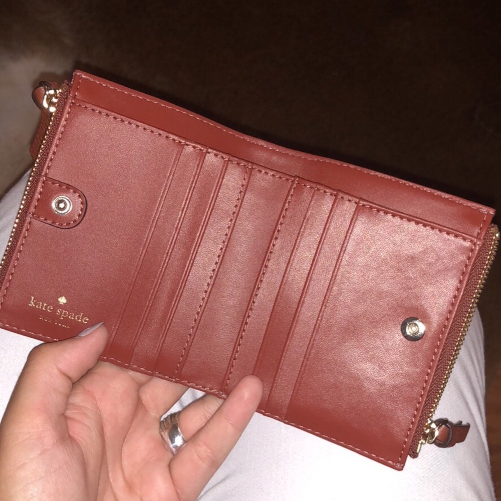 Kate Spade Wallet - Picture 3 of 7